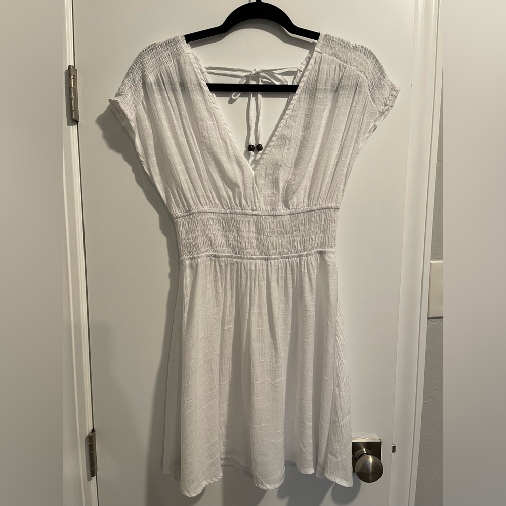 Cupshe White Backless cover-up dress
